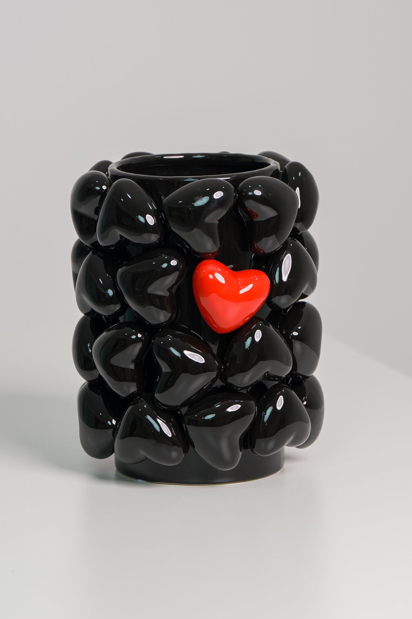 The Shadow Pulse Vase 🖤