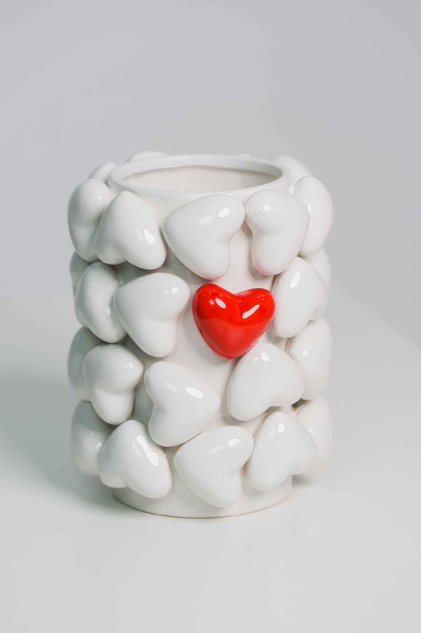 The Static Heart Vase 🤍